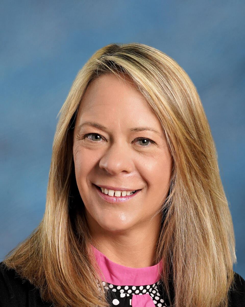 Susie Siles - Secretary